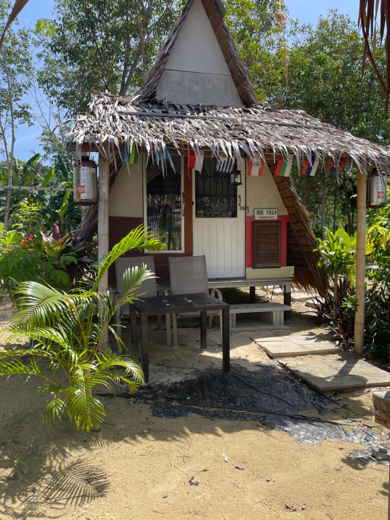 Hotel Phuketairportcamping Ban Bo Sai Klang Exterior foto