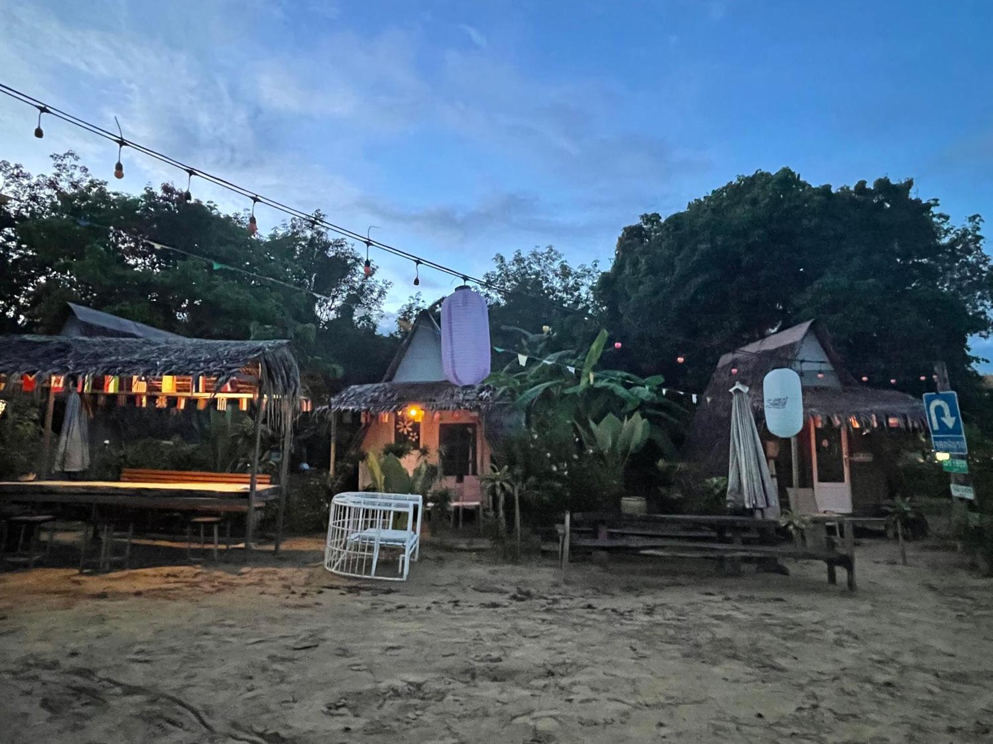 Hotel Phuketairportcamping Ban Bo Sai Klang Exterior foto